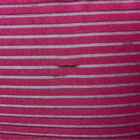 Lululemon striped mesh high neck open back sleeveless tank 13048 - Picture 10 of 10